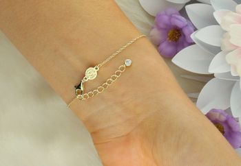 Bransoletka Nomination Italy z kolekcji Petit Sparkle. Srebro 925, złocenie 18K, ozdobna koniczynka z cyrkoniami – symbol szczęścia i miłości. Regulowana długość 16–19 cm. Idealna na prezent! (1).jpg